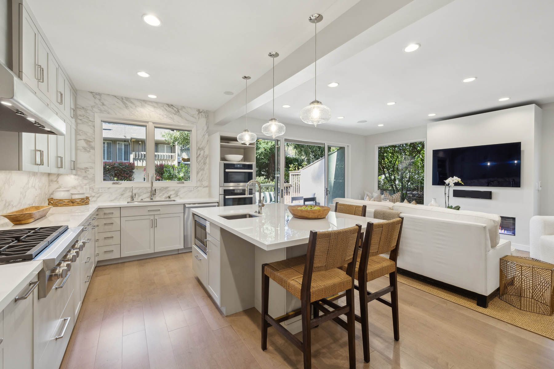 089-610-sand-hill-circle.78786.p3k.034_fire